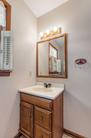 2025 E Shady Glen Drive, Springfield, MO 65804