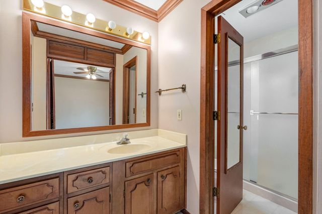 2025 E Shady Glen Drive, Springfield, MO 65804