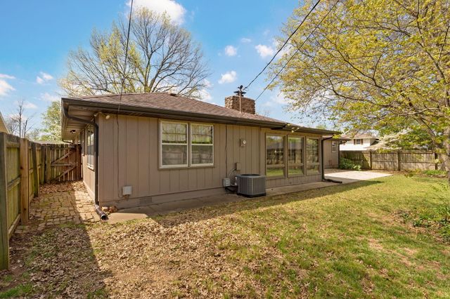 2025 E Shady Glen Drive, Springfield, MO 65804