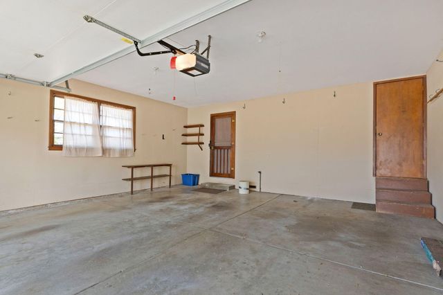 2025 E Shady Glen Drive, Springfield, MO 65804