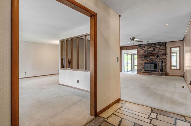 2025 E Shady Glen Drive, Springfield, MO 65804