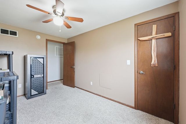 1102 Heritage Lane, Angola, IN 46703