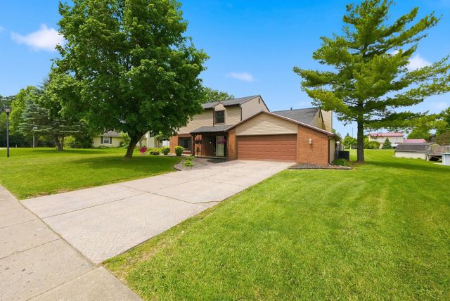 1102 Heritage Lane, Angola, IN 46703