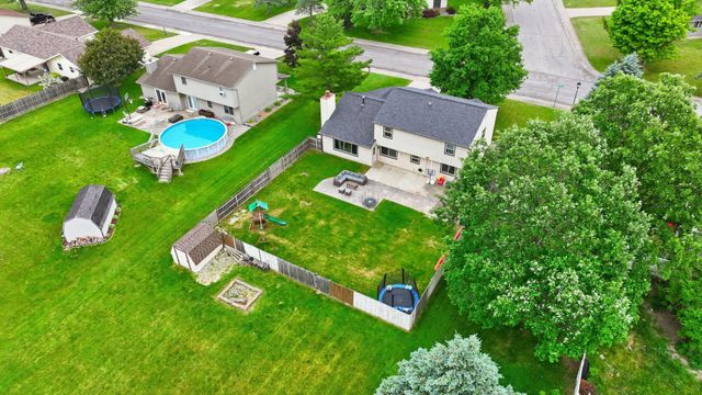 1102 Heritage Lane, Angola, IN 46703