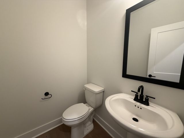 2080 Conductor Ln, Thompsons Station, TN 37179