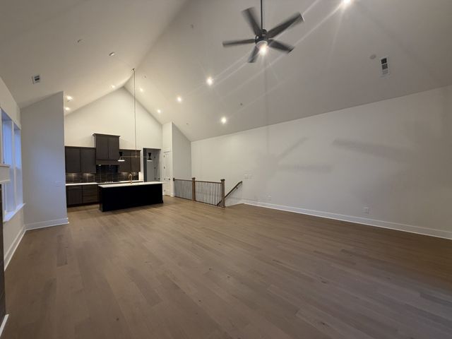 2080 Conductor Ln, Thompsons Station, TN 37179