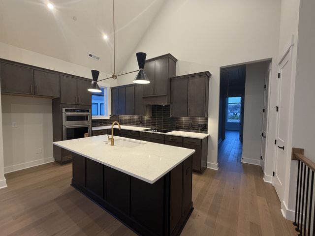 2080 Conductor Ln, Thompsons Station, TN 37179