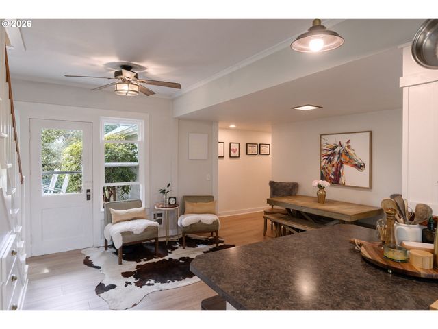 436 Nw TERRITORIAL Rd, Canby, OR 97013