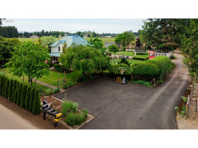 436 Nw TERRITORIAL Rd, Canby, OR 97013