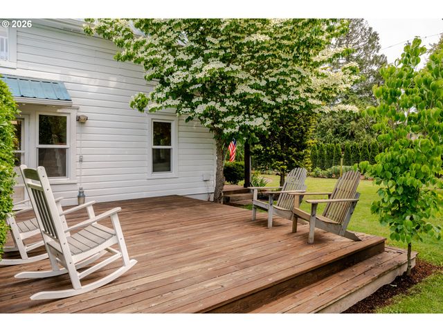 436 Nw TERRITORIAL Rd, Canby, OR 97013
