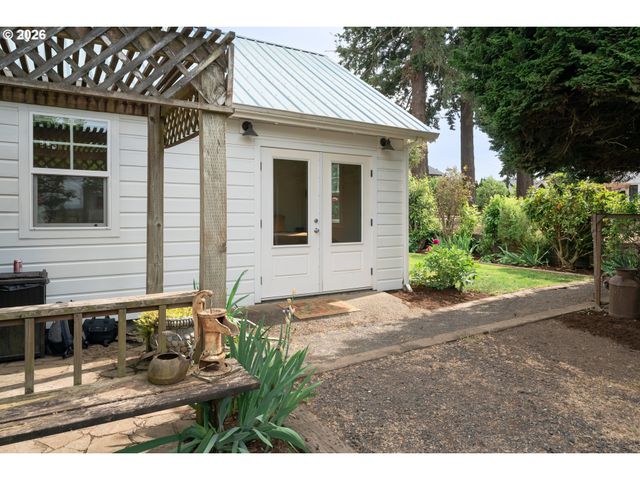 436 Nw TERRITORIAL Rd, Canby, OR 97013
