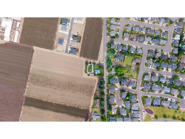 436 Nw TERRITORIAL Rd, Canby, OR 97013