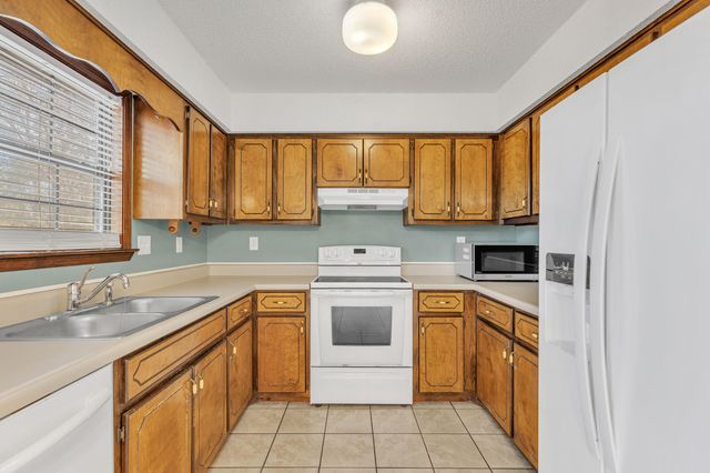 123 Beacons Bend Road, Crestview, FL 32536