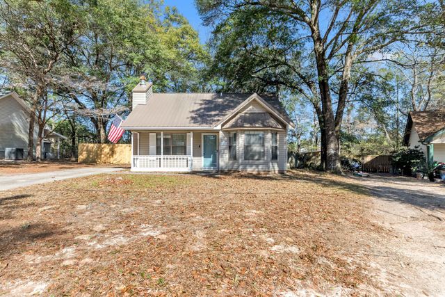 123 Beacons Bend Road, Crestview, FL 32536