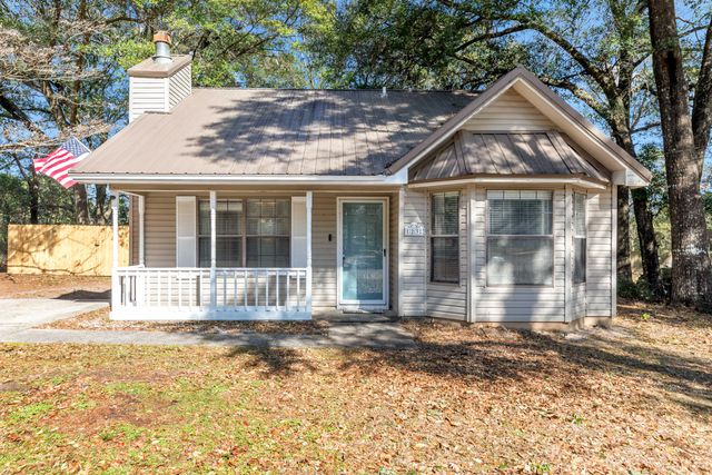 123 Beacons Bend Road, Crestview, FL 32536