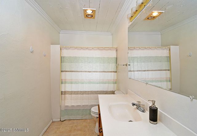 2650 Mayfield Lane, Las Cruces, NM 88007