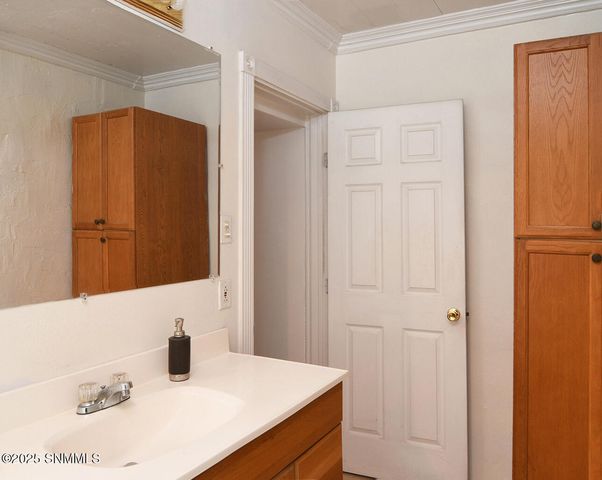 2650 Mayfield Lane, Las Cruces, NM 88007