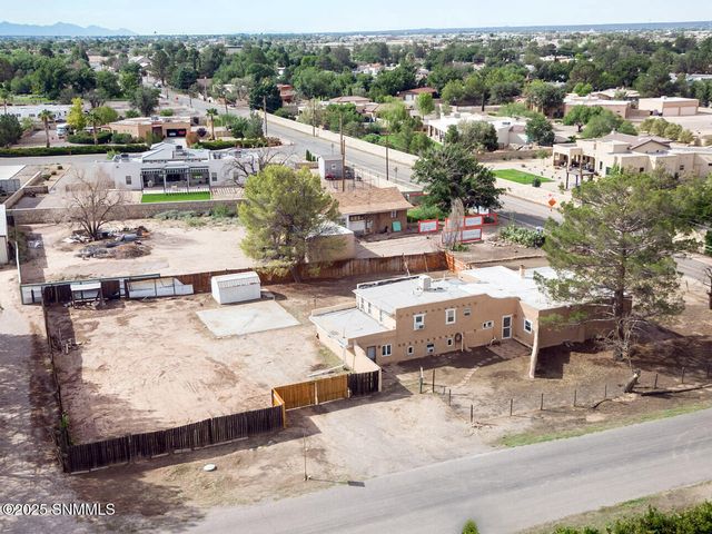 2650 Mayfield Lane, Las Cruces, NM 88007