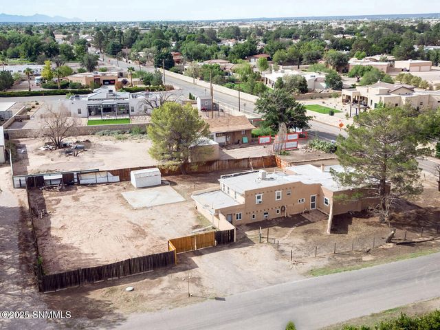 2650 Mayfield Lane, Las Cruces, NM 88007