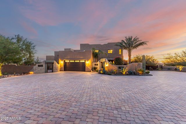 8205 E QUILL Street, Mesa, AZ 85207