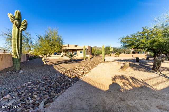 8205 E QUILL Street, Mesa, AZ 85207