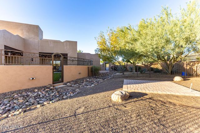 8205 E QUILL Street, Mesa, AZ 85207