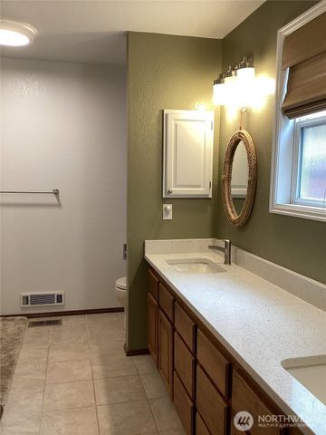 5212 103rd Street SW, Mukilteo, WA 98275