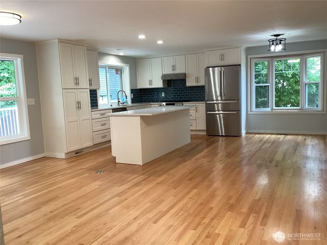 5212 103rd Street SW, Mukilteo, WA 98275
