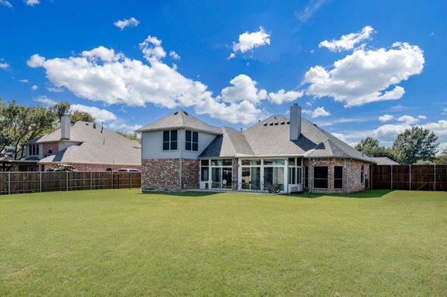 104 Olives Branch, Shady Shores, TX 76208