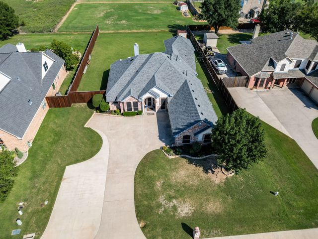 104 Olives Branch, Shady Shores, TX 76208
