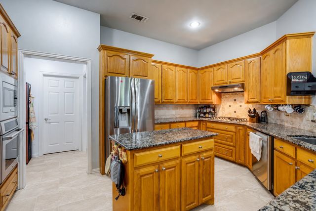 104 Olives Branch, Shady Shores, TX 76208
