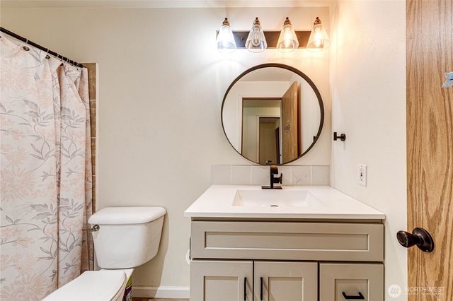 1716 Scenic Drive, Everett, WA 98203