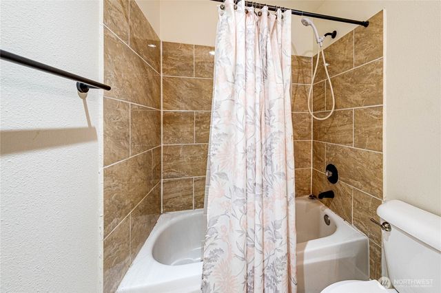 1716 Scenic Drive, Everett, WA 98203