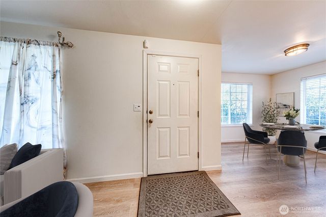 1716 Scenic Drive, Everett, WA 98203