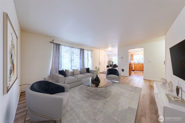 1716 Scenic Drive, Everett, WA 98203