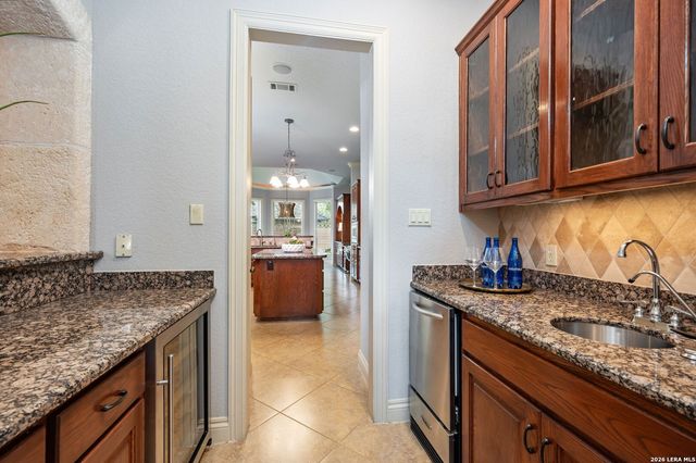 4 COBHAM WAY, San Antonio, TX 78218