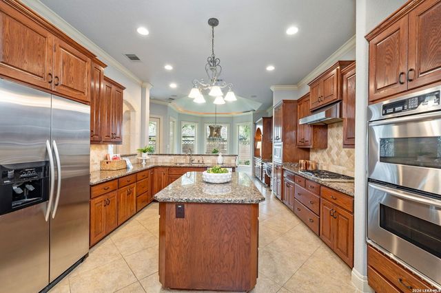 4 COBHAM WAY, San Antonio, TX 78218
