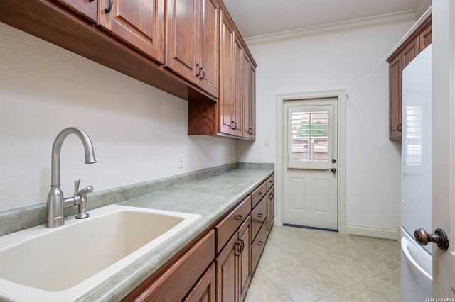 4 COBHAM WAY, San Antonio, TX 78218