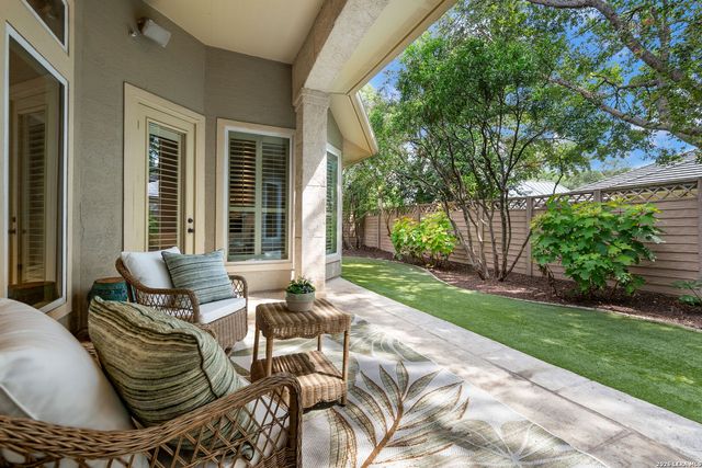 4 COBHAM WAY, San Antonio, TX 78218