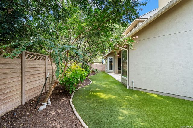 4 COBHAM WAY, San Antonio, TX 78218