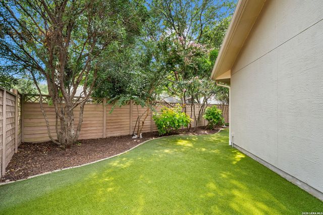 4 COBHAM WAY, San Antonio, TX 78218