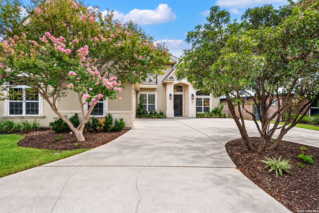 4 COBHAM WAY, San Antonio, TX 78218