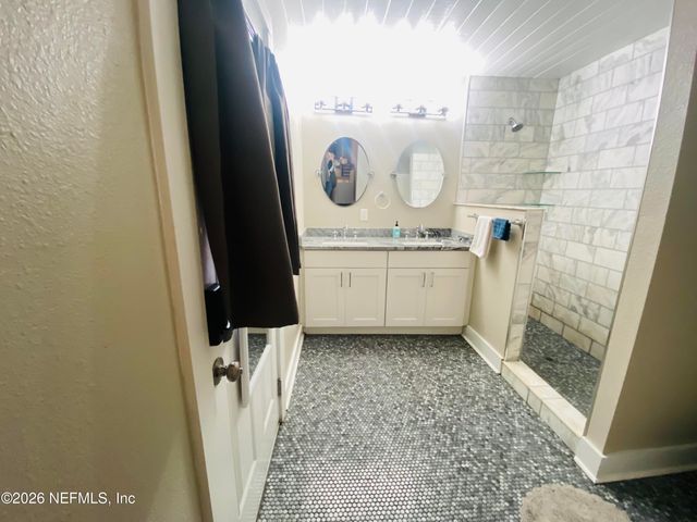 4808 LAWNVIEW Street, Jacksonville, FL 32205