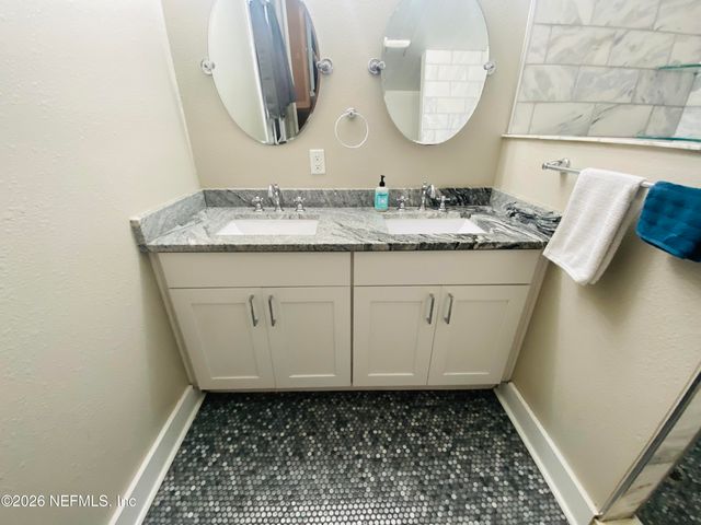 4808 LAWNVIEW Street, Jacksonville, FL 32205