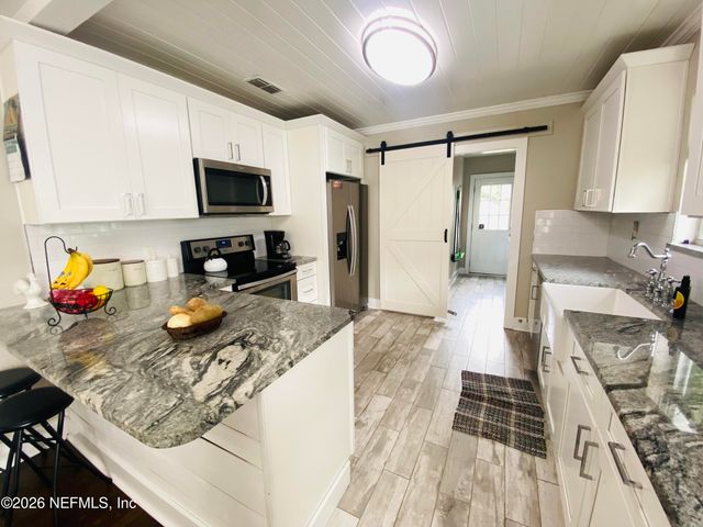 4808 LAWNVIEW Street, Jacksonville, FL 32205