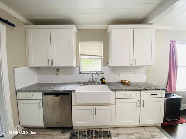 4808 LAWNVIEW Street, Jacksonville, FL 32205