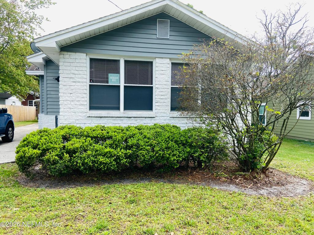 4808 LAWNVIEW Street, Jacksonville, FL 32205