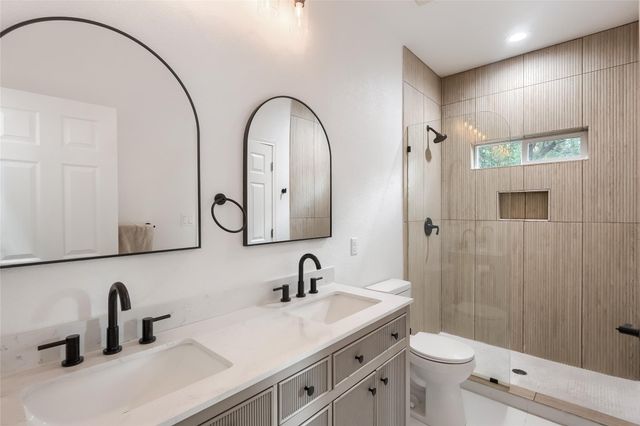 738 Chihuahua ST, Lockhart, TX 78644