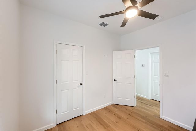 738 Chihuahua ST, Lockhart, TX 78644