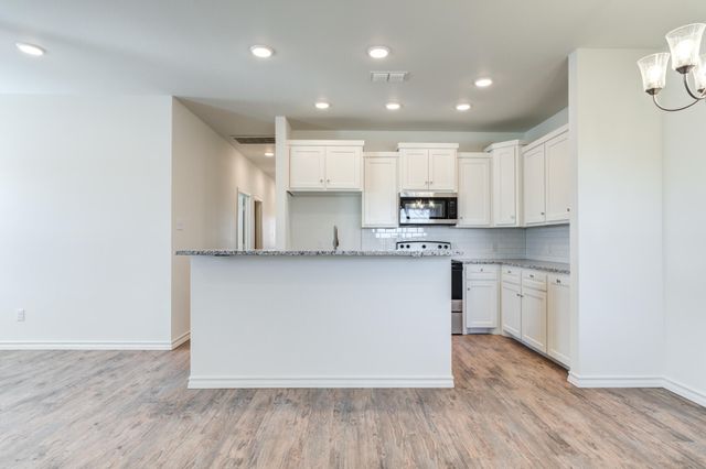 1207 Bryan Avenue, Wolfforth, TX 79382